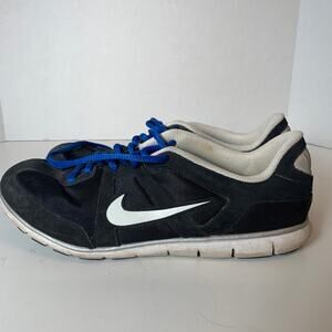 Nike Women Oceania Athletic Size 9.5 (443937-001) Swoosh Black & White Shoes